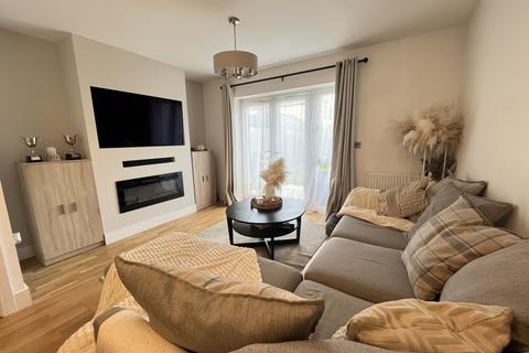 2 bedroom semi-detached house for sale, Rues Farm Road, Felixstowe IP11
