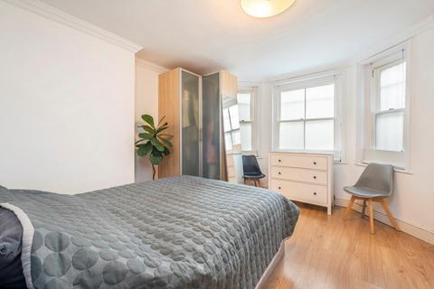 3 bedroom flat for sale, Adamson Road, London, NW3