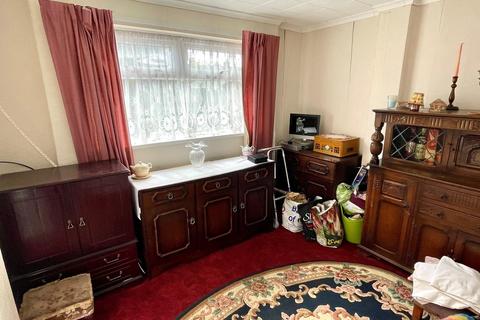 18 Essington Way, Eastfield, Wolverhampton, WV1 2NT
