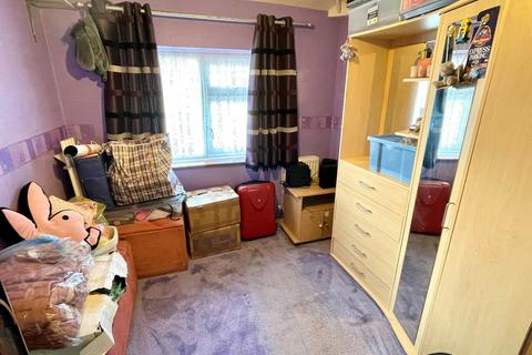 18 Essington Way, Eastfield, Wolverhampton, WV1 2NT