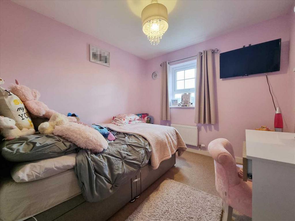 Bedroom 2: