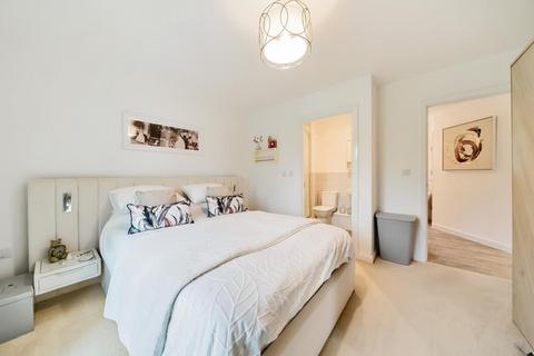 2 bedroom apartment to rent, Arborfield,  Berkshire,  RG2