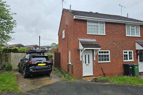 2 bedroom semi-detached house for sale, Kingston Close, Droitwich, Worcestershire, WR9