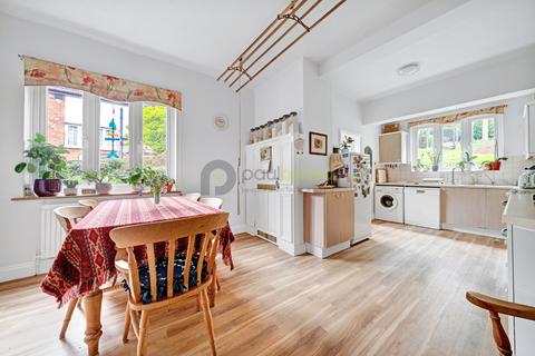 52 Foxley Lane, Purley, CR8 3EE