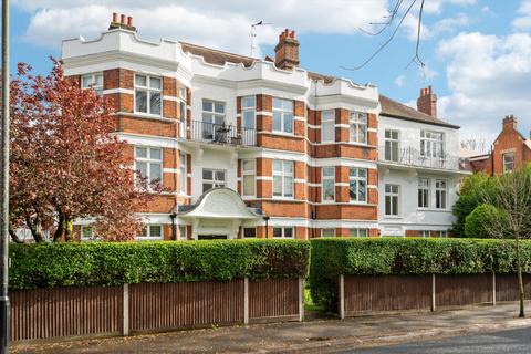 2 bedroom flat for sale, South Parade, London, W4