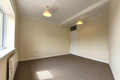 2 bedroom flat to rent, Churnhill Road, Walsall, West Midlands, WS9