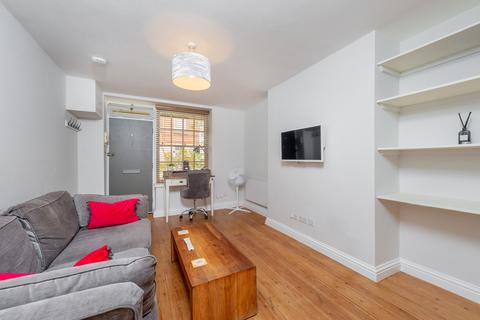1 bedroom ground floor flat to rent, Martlett Court, London WC2B