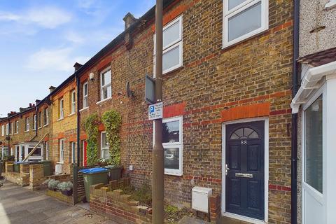 3 bedroom terraced house to rent, Green Lane, London SE9