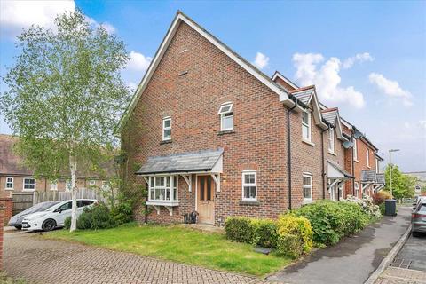 2 bedroom end of terrace house for sale, Park View, Whitchurch