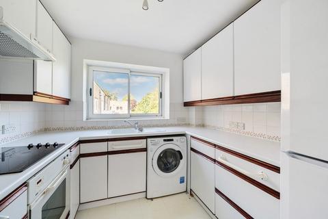56 Cunliffe Close, Oxford, OX2 7BL
