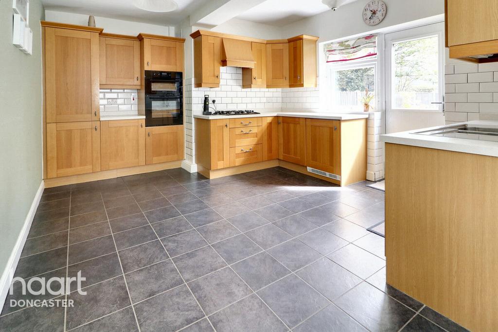 Bridge Grove, Cusworth, Doncaster 3 bed semidetached house for sale