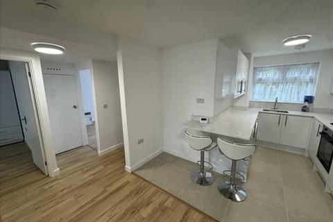 2 bedroom flat to rent, Charlwood Close, Harrow, London, HA3