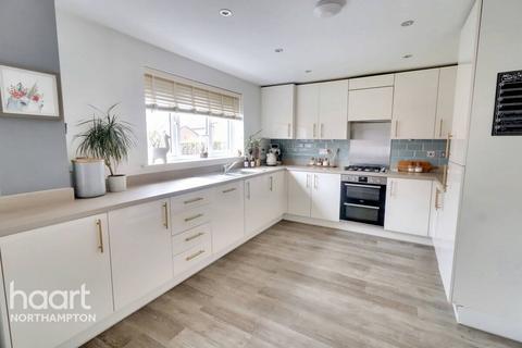 2 Harlequin Close, Northampton, NN4 9AB