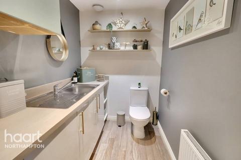 2 Harlequin Close, Northampton, NN4 9AB