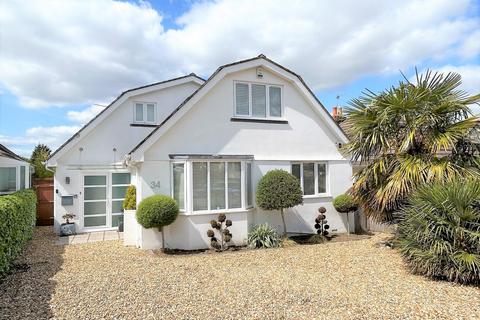 3 bedroom chalet to rent, Gorsehill Road, Oakdale , Poole, BH15
