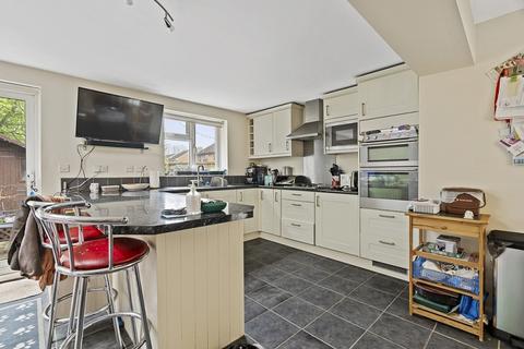 3 bedroom semi-detached house for sale, Wootton, Netley Abbey, Southampton, Hampshire. SO31 5GN