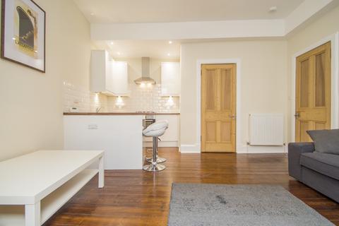 1 bedroom flat to rent, Fountainbridge, Edinburgh EH3