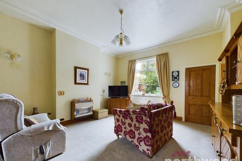 4 bedroom semi-detached house for sale, Dicconson Street, Swinley, Wigan, WN1