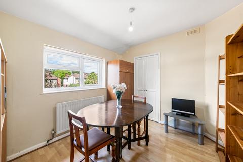 72a Townholm Crescent, London, W7 2NA