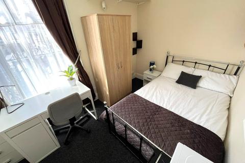 1 bedroom in a house share to rent, Raleigh Street, Nottingham NG7