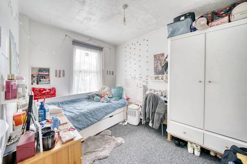 2 bedroom terraced house for sale, East Lane, Wembley HA0