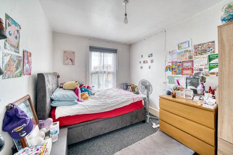 2 bedroom terraced house for sale, East Lane, Wembley HA0