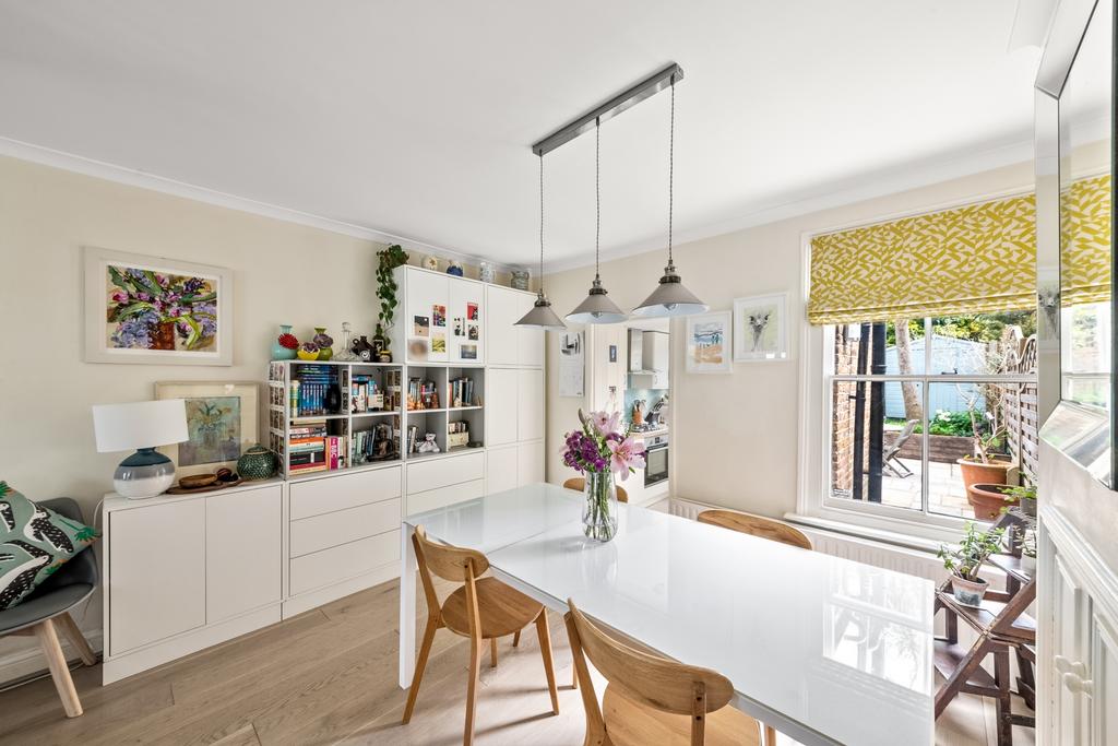 Road, Hanwell, W7 2 bed house for sale £650,000