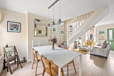 60 Bishops Road, London, W7 2NY