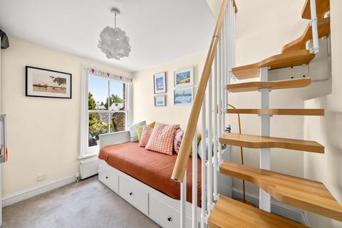 60 Bishops Road, London, W7 2NY