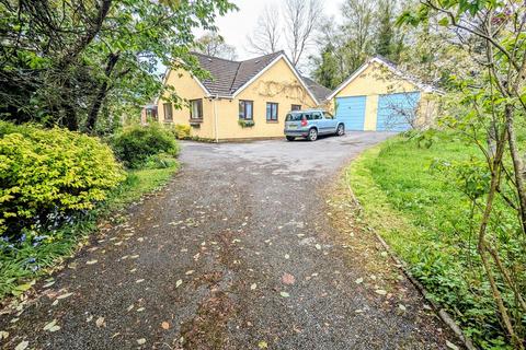 4 bedroom detached house for sale, Heol Y Bryn, Pontyberem, Llanelli, Carmarthenshire.