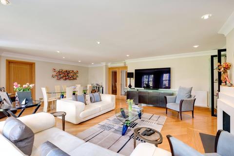 3 bedroom maisonette for sale, Templewood Avenue, Hampstead