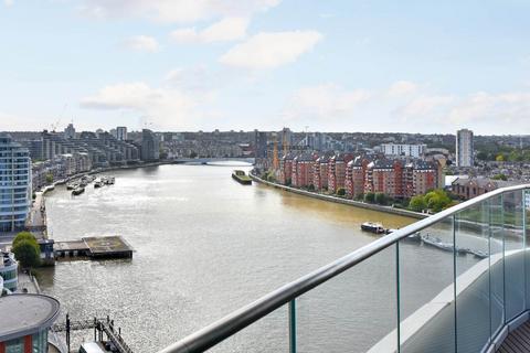 3 bedroom apartment for sale, Lombard Wharf, Battersea, SW11