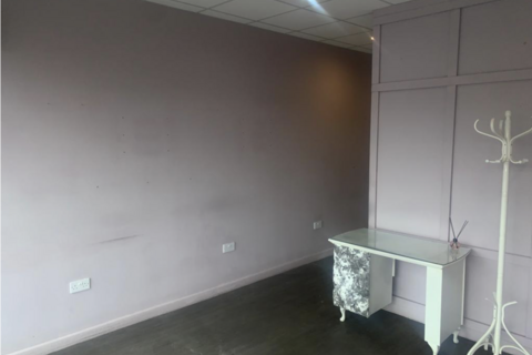 Property to rent, UNIT 1 MERRIDALE ROAD