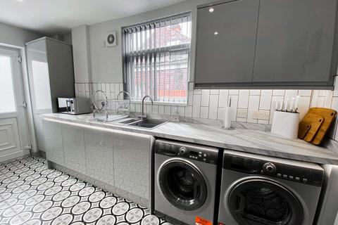 1 bedroom in a house share to rent, De Grey Street,  Hull, HU5