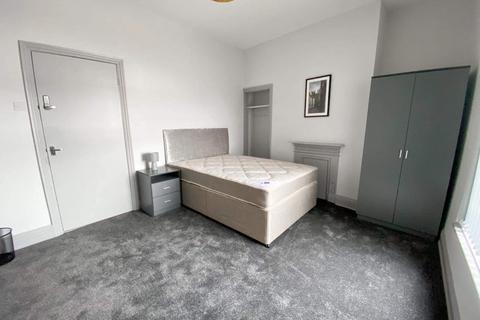 1 bedroom in a house share to rent, De Grey Street,  Hull, HU5