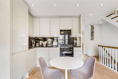 3 bedroom flat to rent, 147 Wandsworth Bridge Road, London SW6