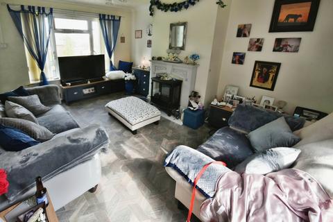 3 bedroom semi-detached house for sale, Bron Y Dre, Wrexham, LL13