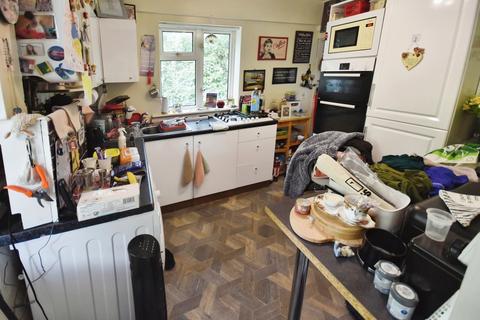 1 Bron Y Dre, Wrexham, LL13 7RW