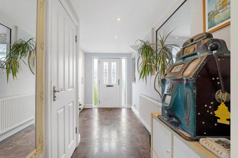 27 Oakshade Road, Bromley, BR1 5QB