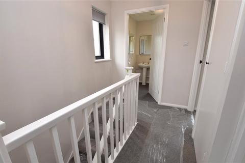 36 Gibbfield Close, Romford, RM6 5UF