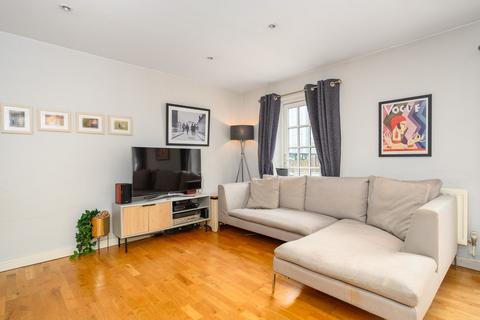 2 bedroom apartment for sale, Bridge Street, Walton-on-Thames, KT12