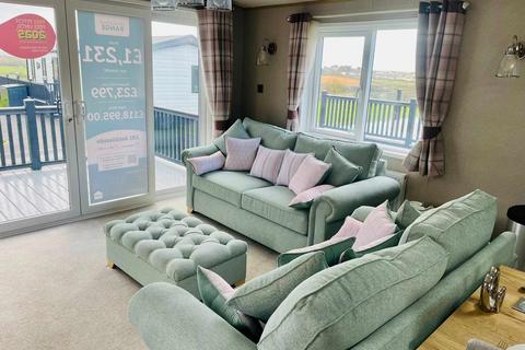 2 bedroom holiday park home for sale, Newquay, Cornwall TR8