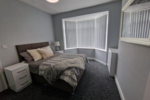 1 bedroom in a house share to rent, Lambert Street,  Hull, HU5