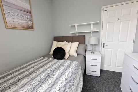 1 bedroom in a house share to rent, Lambert Street,  Hull, HU5