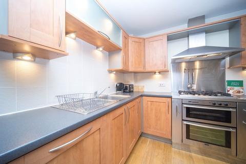 2 bedroom flat to rent, Lindsay Road, The Shore, Edinburgh, EH6