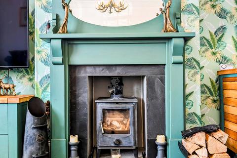 92 Caledonian Road, Stevenston, KA20 3LF