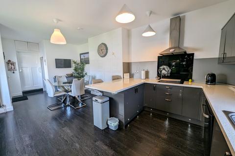 92 Caledonian Road, Stevenston, KA20 3LF
