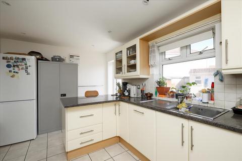 3 bedroom terraced house for sale, Hill Rise, Greenford, UB6