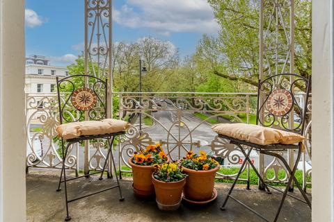 1 bedroom apartment for sale, Queens Parade, Cheltenham, GL50