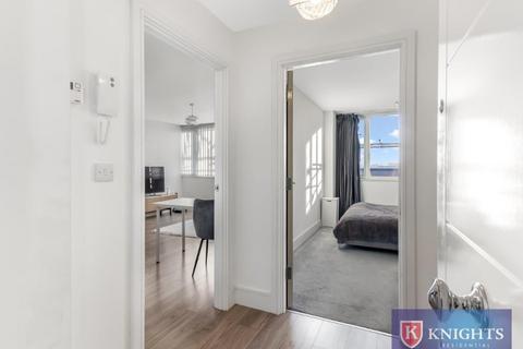 1 bedroom flat to rent, Bartholomew Court, High Street, London, EN8